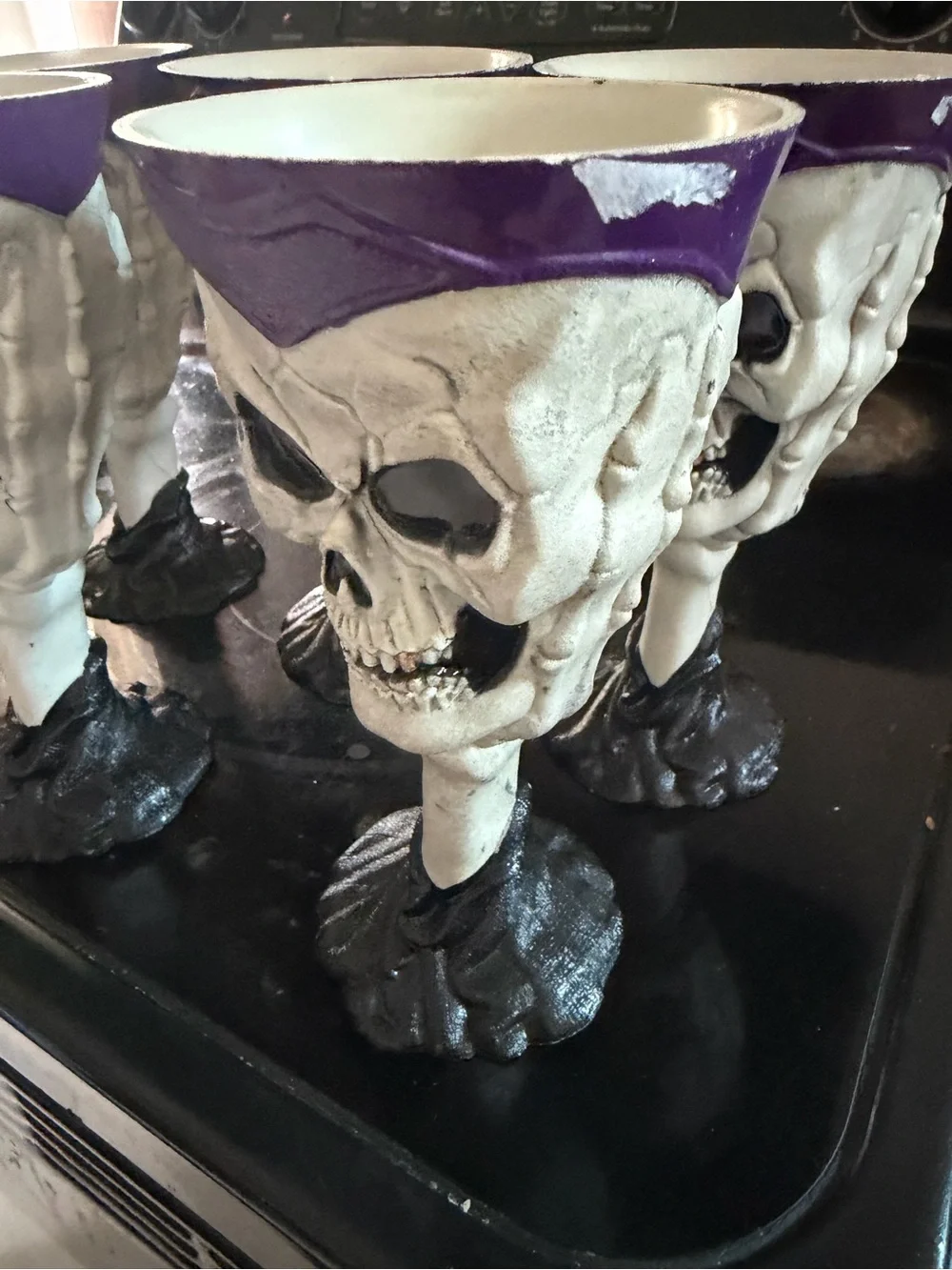 Skull Goblet Wine Glass Set in Purple and Black - Halloween Party Tableware (6)
